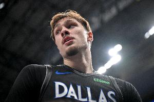 浓眉缺阵！独行侠对阵国王先发：弗拉格&华盛顿VS威少&德罗赞